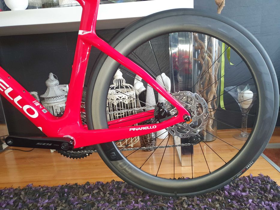 Pinarello F Disco (Di2 - 24v) - NOVA