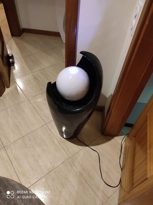 Fonte moderna com luz Led