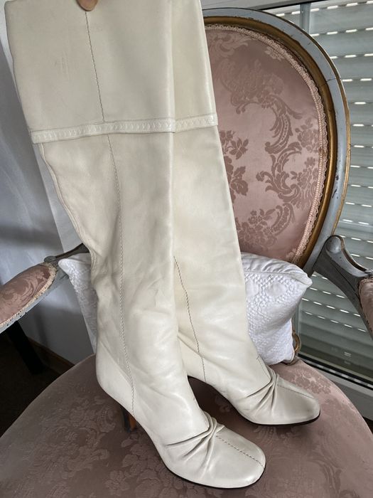 Kozaki LV biale skóra