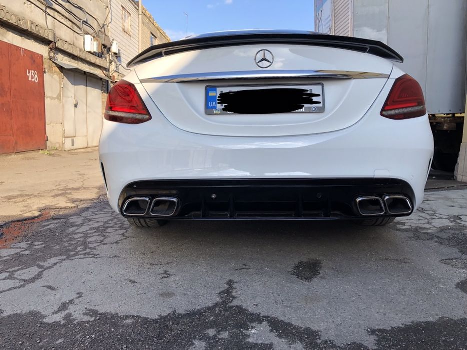 Бампер задний диффузор насадки Mercedes Benz C class w205 C63 amg line