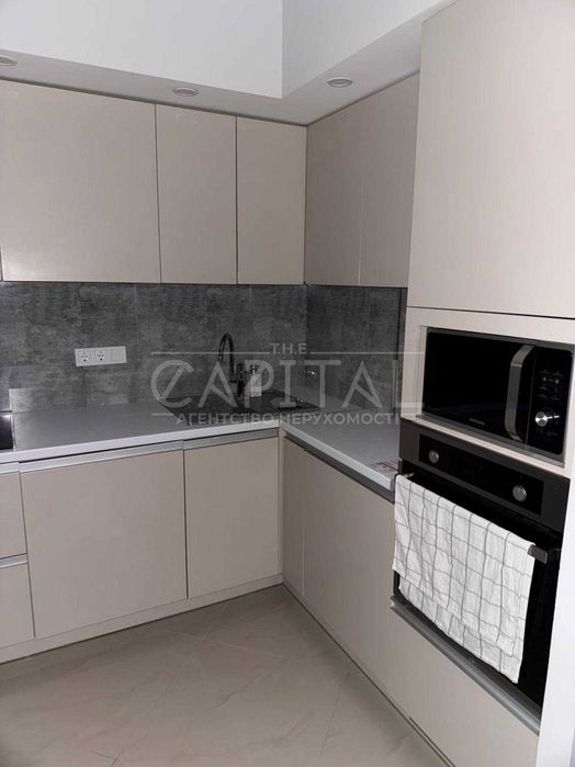 Оренда стильної квартири печерський район автономність центр укриття