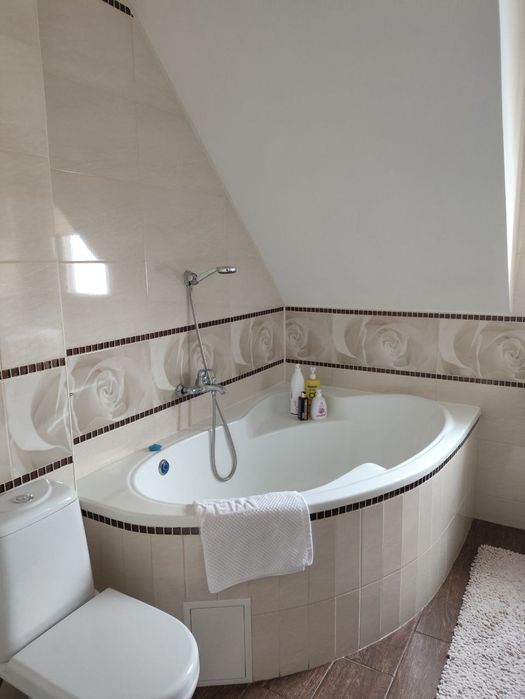 Продам новий Будинок, повністю вмебльований, від власника