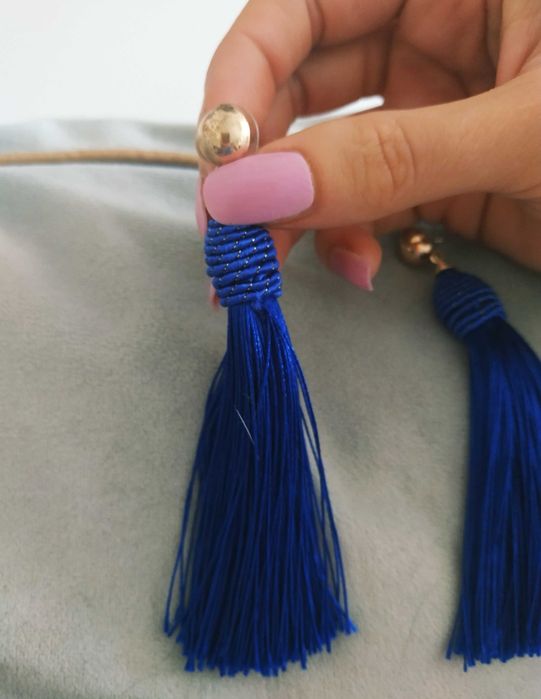 Kolczyki wiszące długie frędzle chwosty indygo szafirowe 11 cm