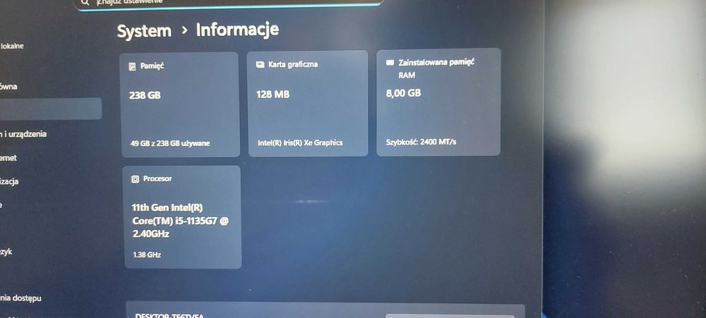Dell Latitude 3520  i5-1135G7  8GB RAM 256GB SSD 15,6" FHD  WIFI 6