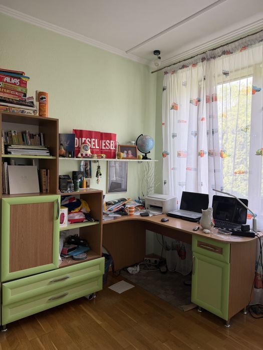 Стінка в дитячу