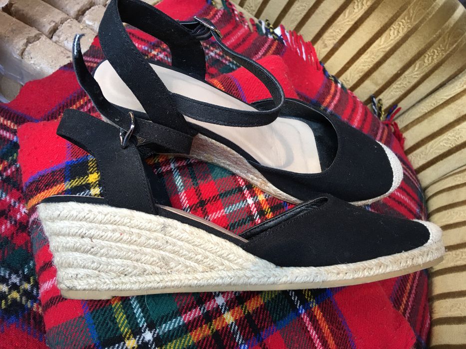 Buty letnie na koturnie 40/41