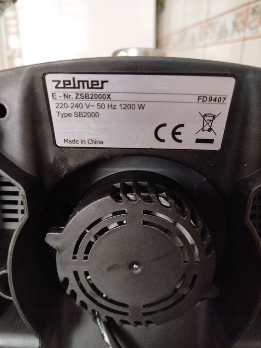 Стаціонарний блендер Zelmer.