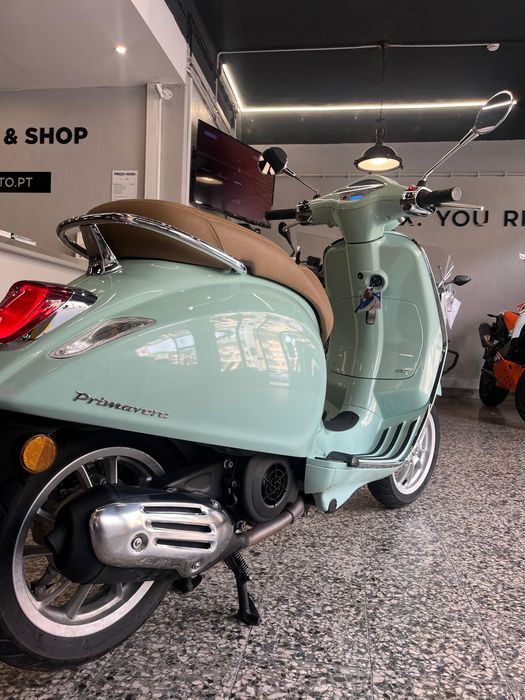 Vespa Primavera 125 cc de 2023 Em estado Irrepreensível 1167 Kms