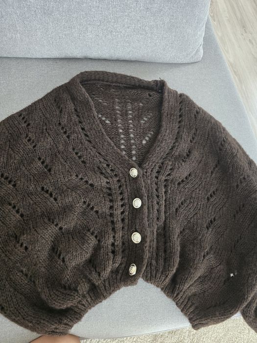 Nowy śliczny sweter