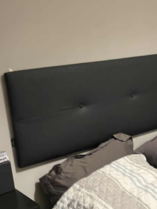 Cabeceira de Cama Preta Dhouse