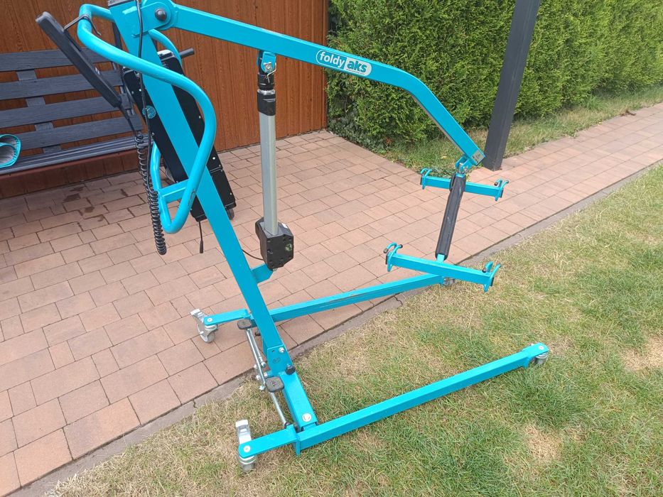 Podnośnik transportowo- kąpielowy AKS