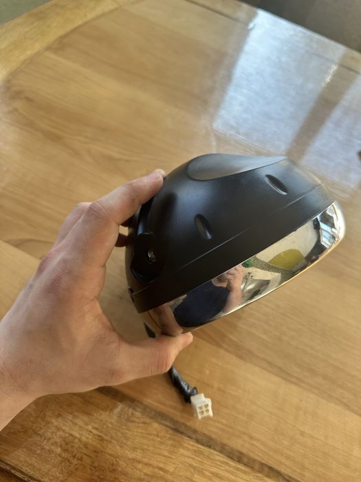 фара на мотоцикл