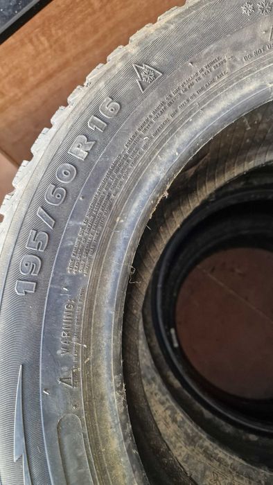 Vendo vários pneus em excelente estado
