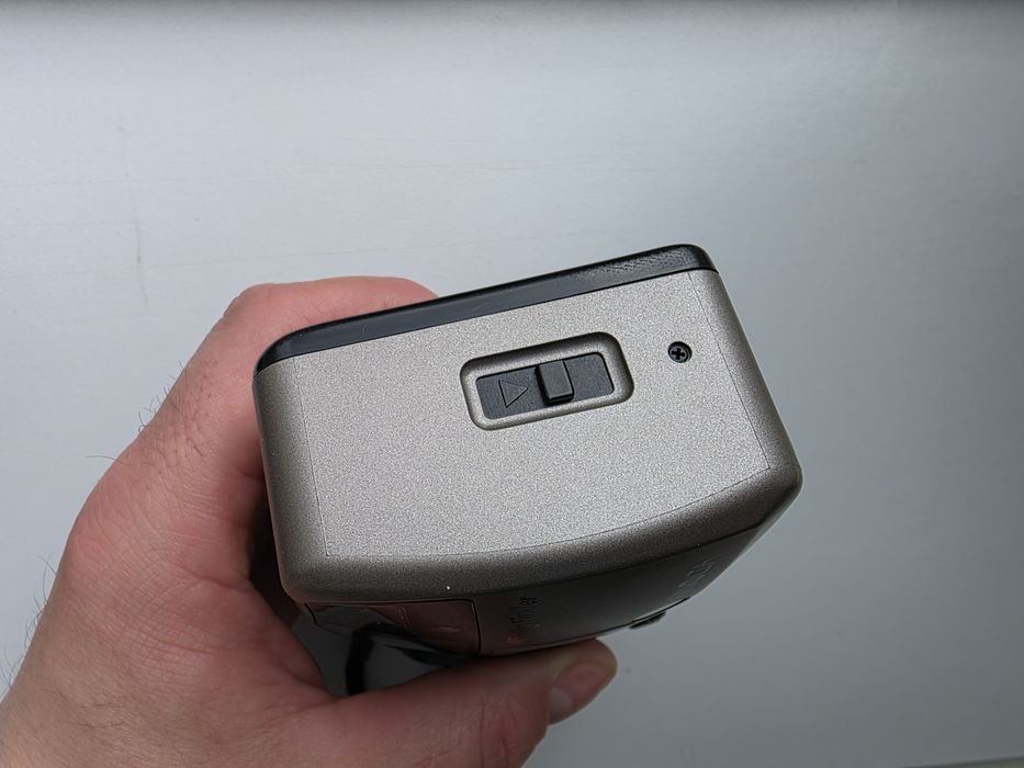 Плівковий фотоапарат Minolta AF-Big Finder