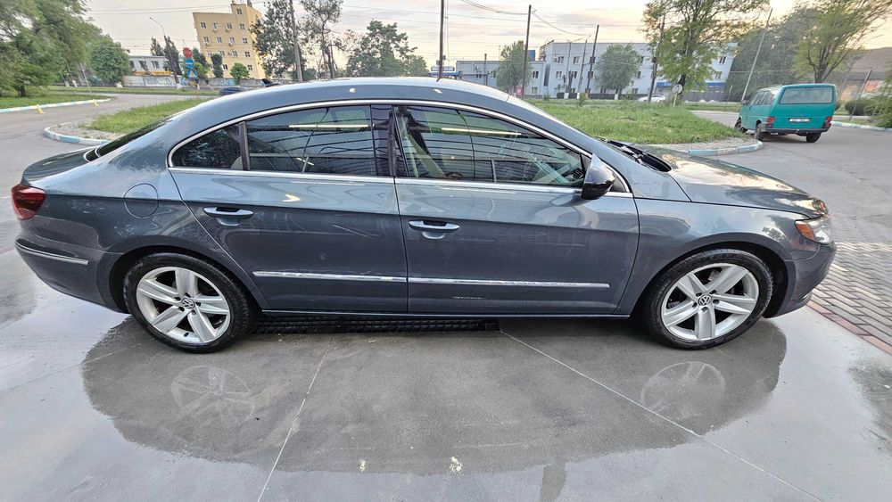 Обмін автомобіля Volkswagen Passat CC 2012