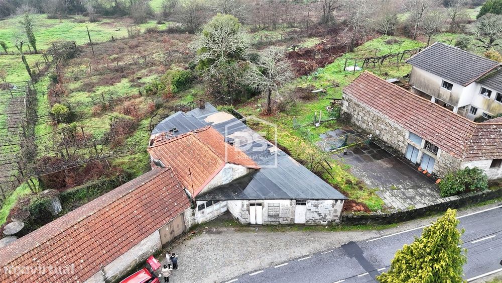 Armazém  Venda em Freamunde,Paços de Ferreira