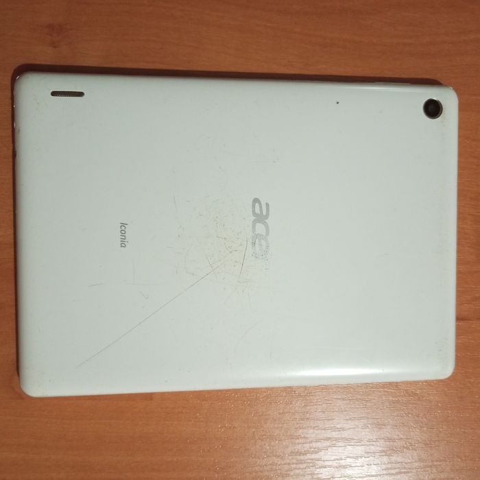 Планшет Acer Iconia tab A1-810