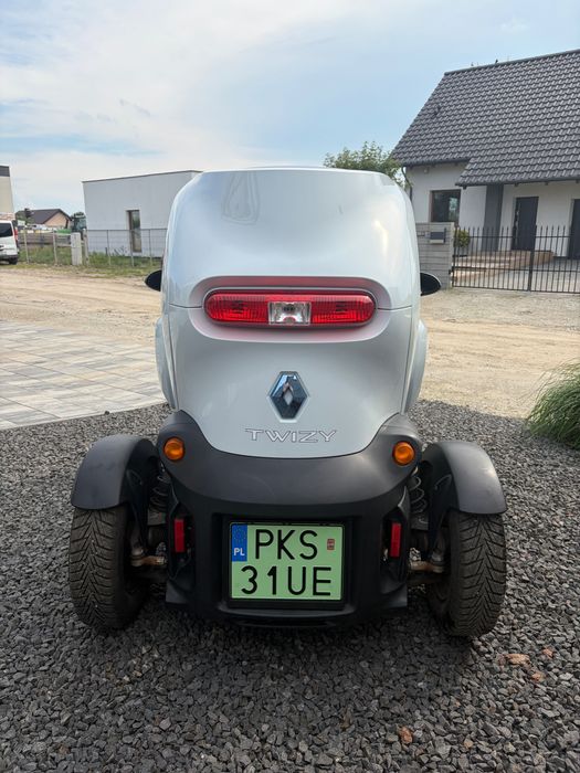 Samochód elektryczny zarejestrowany i ubezpieczony zadbany Renault Twizy 80 kat. B1/B