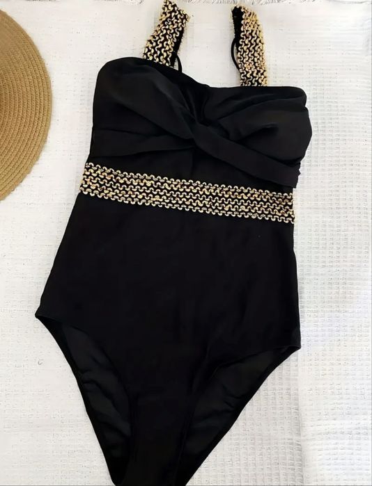 Суцільний чорний купальник 42 s з паєтками / сдельный купальник