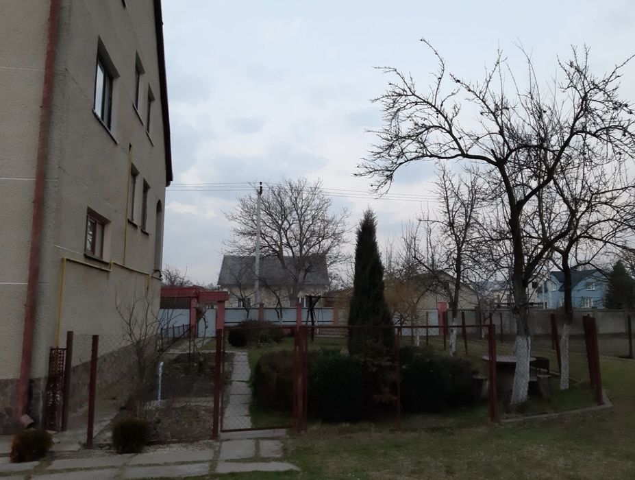 Продам будинок в м.Буську