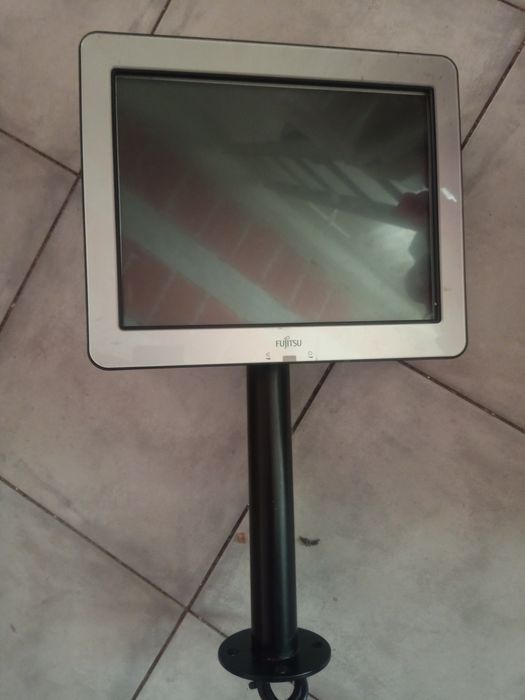 Scanner de leitura de código de barras e monitor tátil