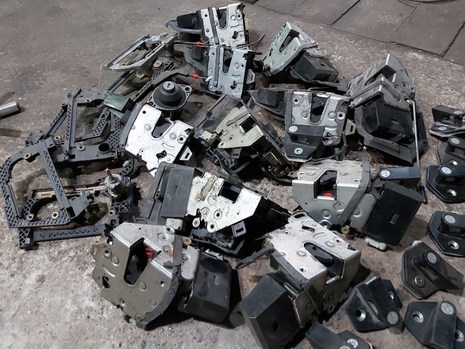 Замки двери бмв е39