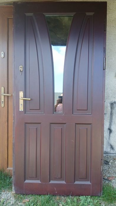 Drzwi wejściowe drewniane