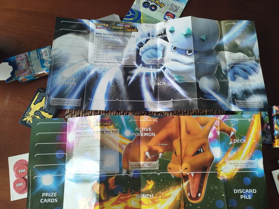 Zestaw Pokemon karty gadżety