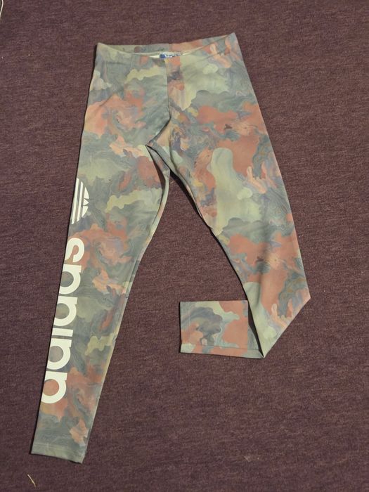 Стильні лосіни Adidas