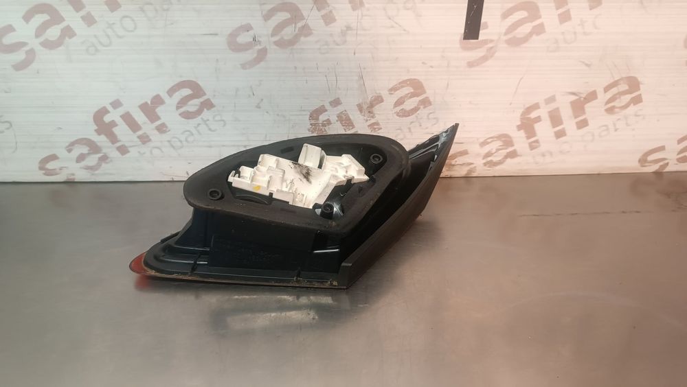 Farolim Esquerdo OPEL ASTRA J - 21.64.01