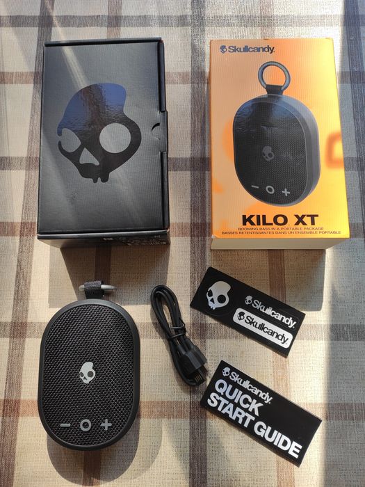 Продам блютуз колонку Skullcandy