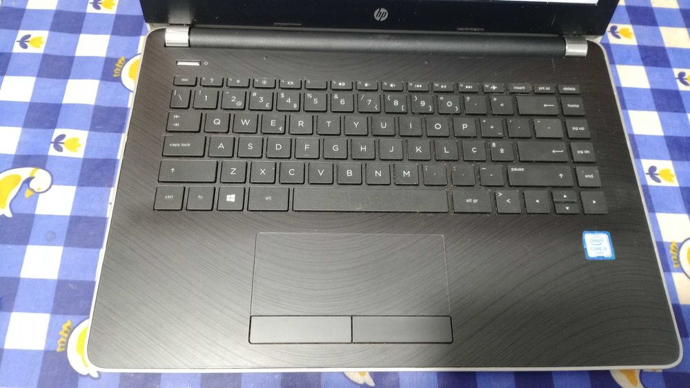HP Notebook  14-bs001np  core I3