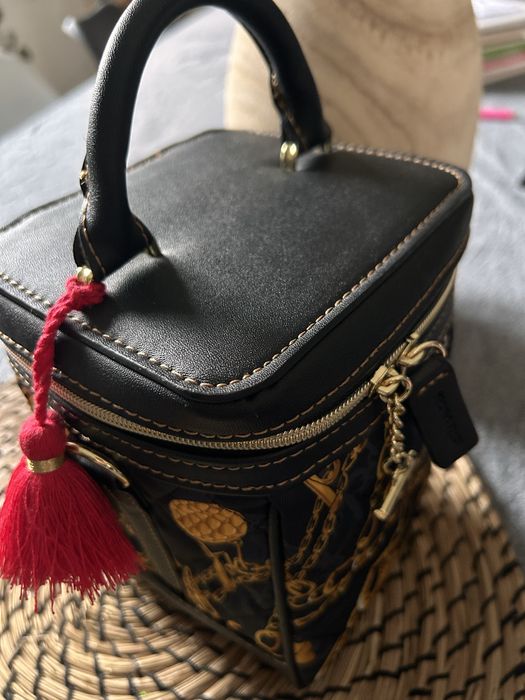 Kuferek/kosmetyczka na kosmetyki Estee Lauder