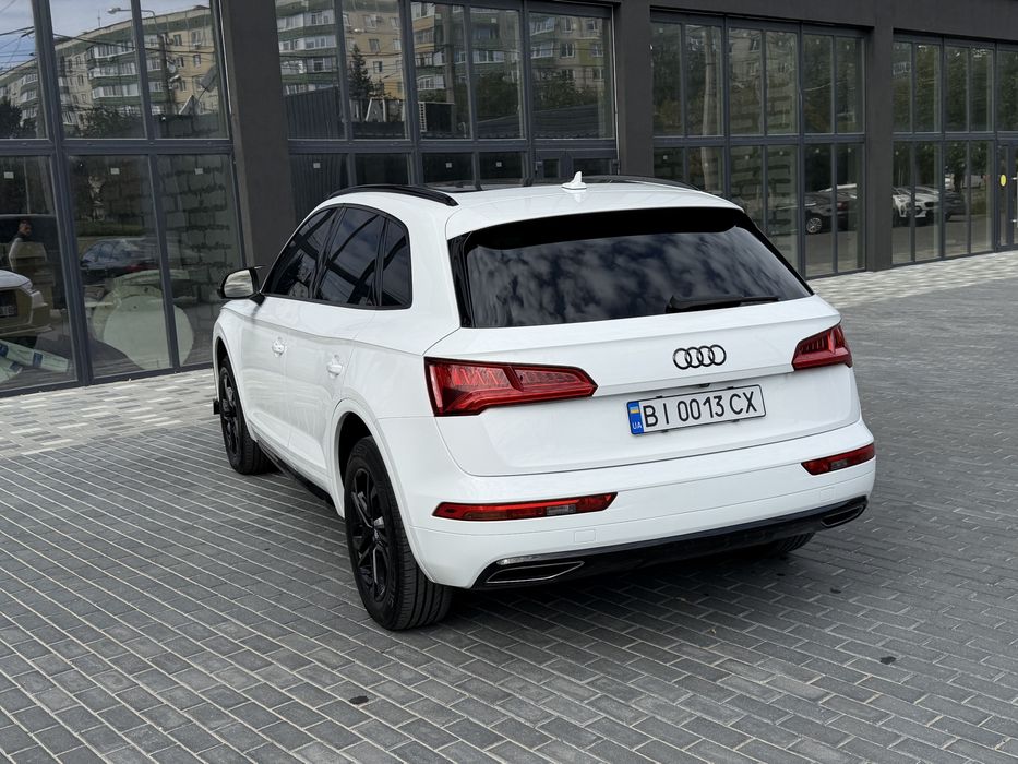 Audi Q5 2017 VIN WA1ANAFY5J2020110 фото оголошення 8 з 19