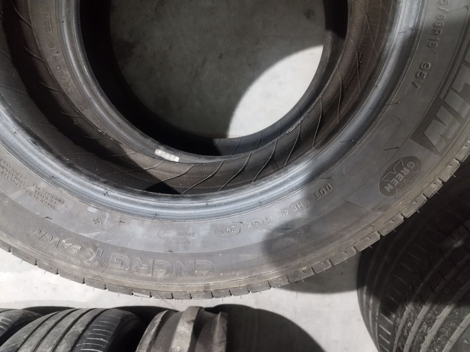Para opon letnich 215/60 R16
