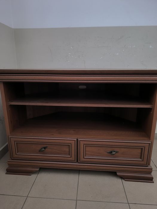 Stolik pod TV narożny