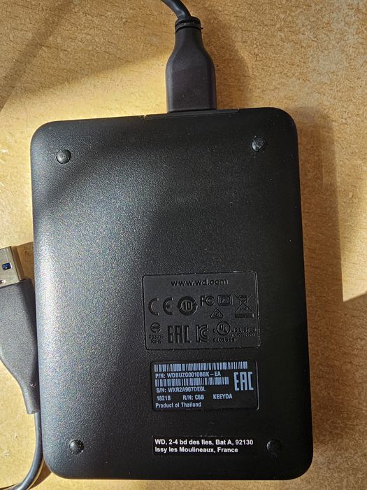 Внешний накопитель WD Elements Portable Hard Drive 1 TB