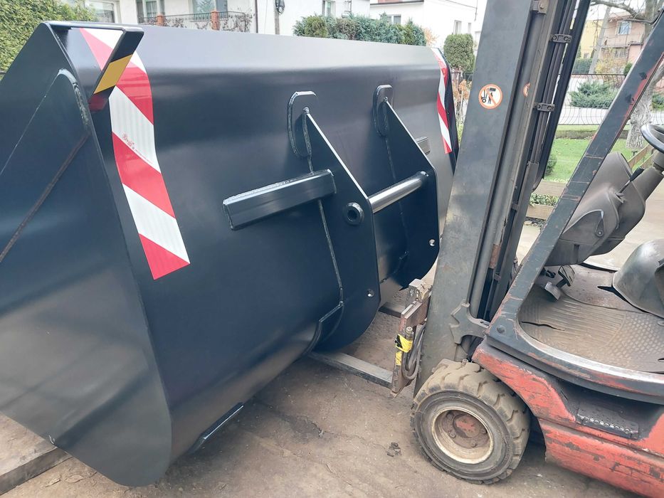 Łyżka Manitou 4m3