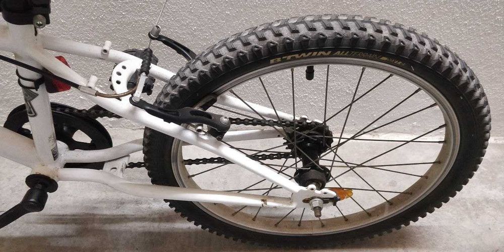Bicicleta BTT de criança 6-8 anos Racing Boy 300 20 polegadas - Btwin