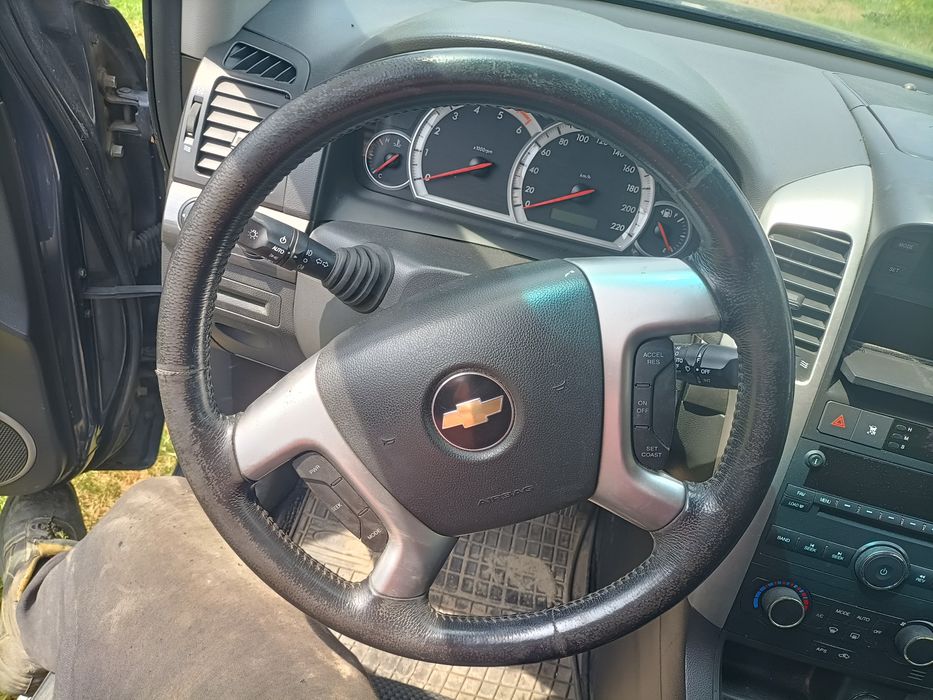 Pas przedni captiva 06-10 r