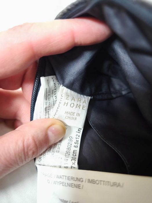 Zara | pochete em tecido