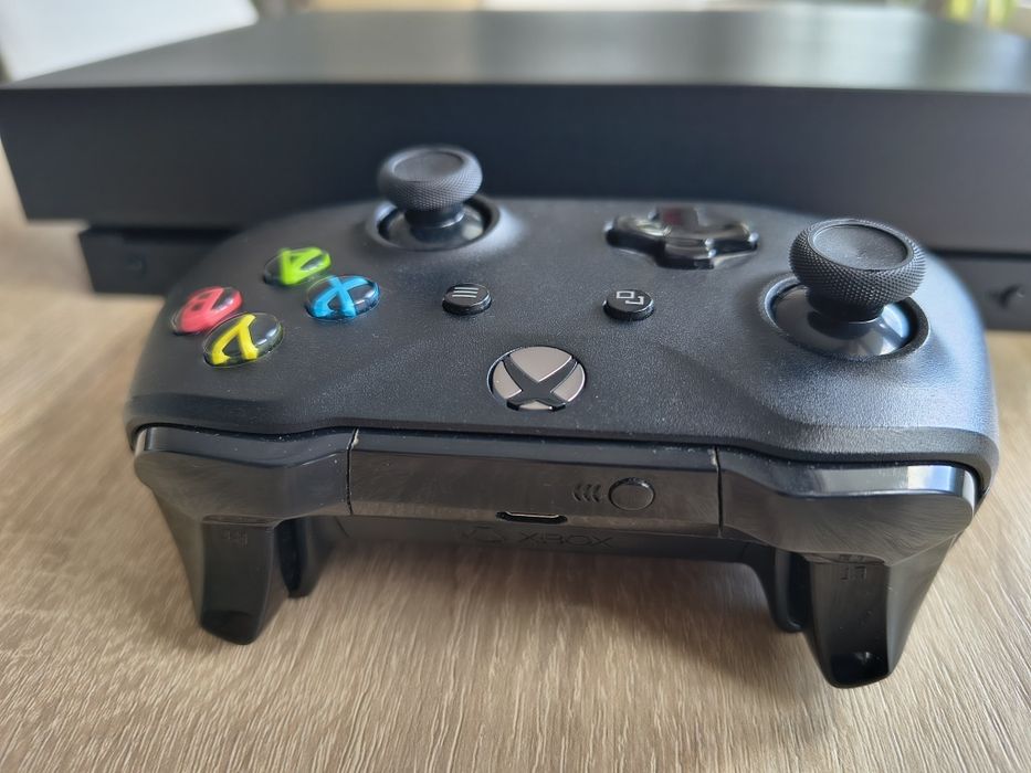 Xbox One X - Dysk 1TB - Gry