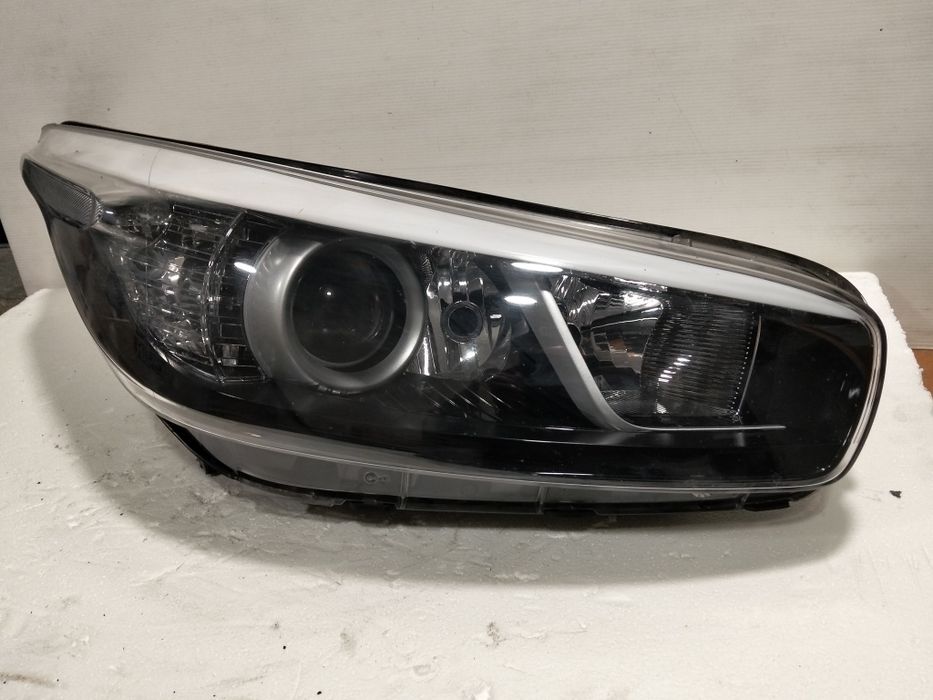 Farol Kia ceed otica original 2015 direito