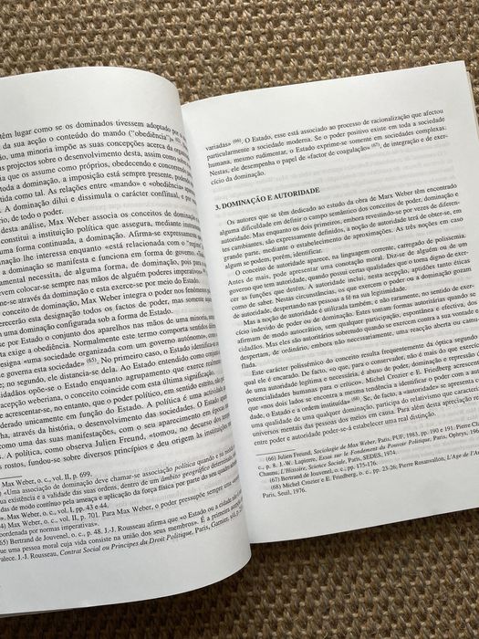 "Os Fenómenos Políticos: Sociologia do Poder", António Teixeira Fernandes