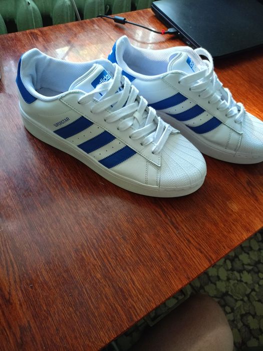 Adidas superstar
