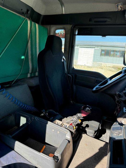 Самоскид повнопривідний з 25 кубовим герметичним кузовом