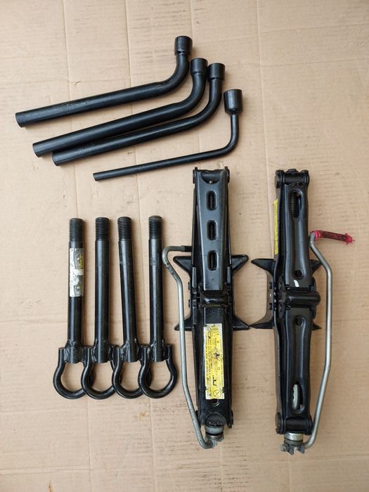 Петля гак буксирувальний Renault Kangoo 2 /3 Рено Кенго