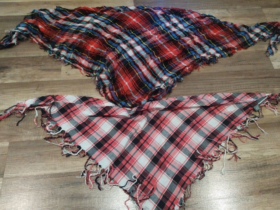 Szale, apaszki,chusty krata.