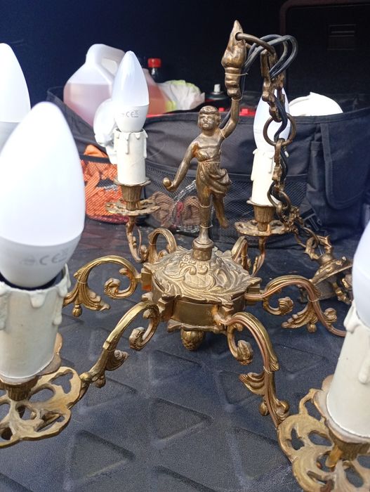 Żyrandol mosiężny