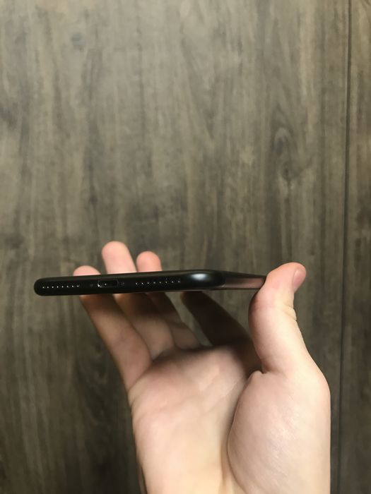 IPhone 7 plus 32GB Black Neverlock Оригинал айфон 7 плюс черный компл